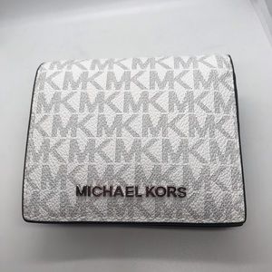 BRAND NEW Michael Michael Kors wallet